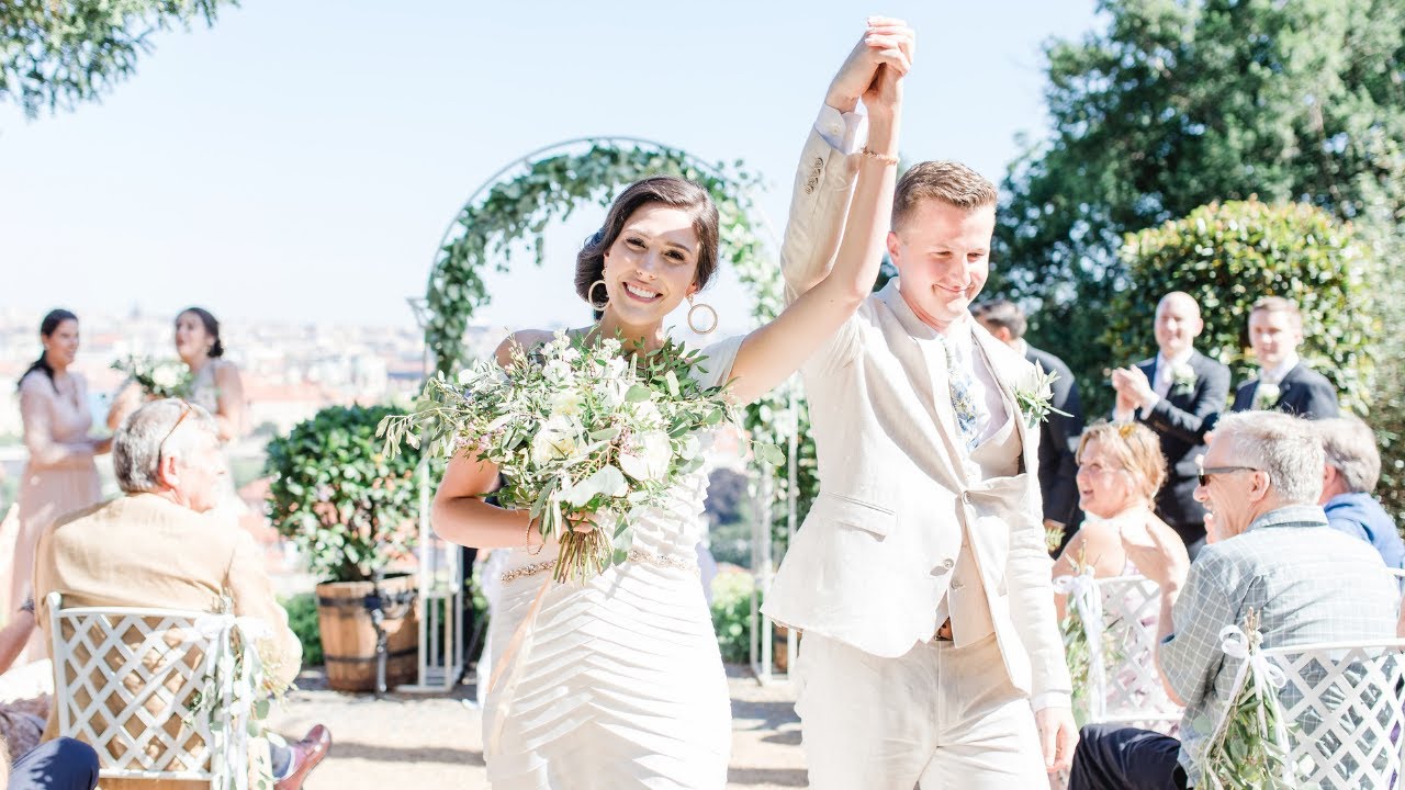 Stunning and elegant wedding with Prague view | Francesca&Peter