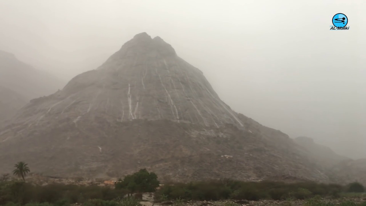أمطار محافظة أضم السبت 24-6-1437هـ