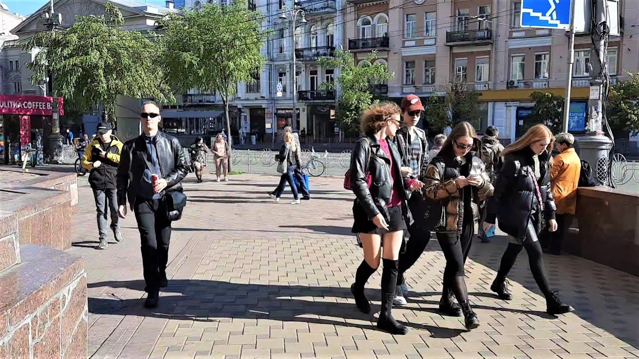 Прогулка по ЦЕНТРУ КИЕВА Улица и Площадь Льва Толстого до Крещатика / Walk in the CENTER OF KIEV