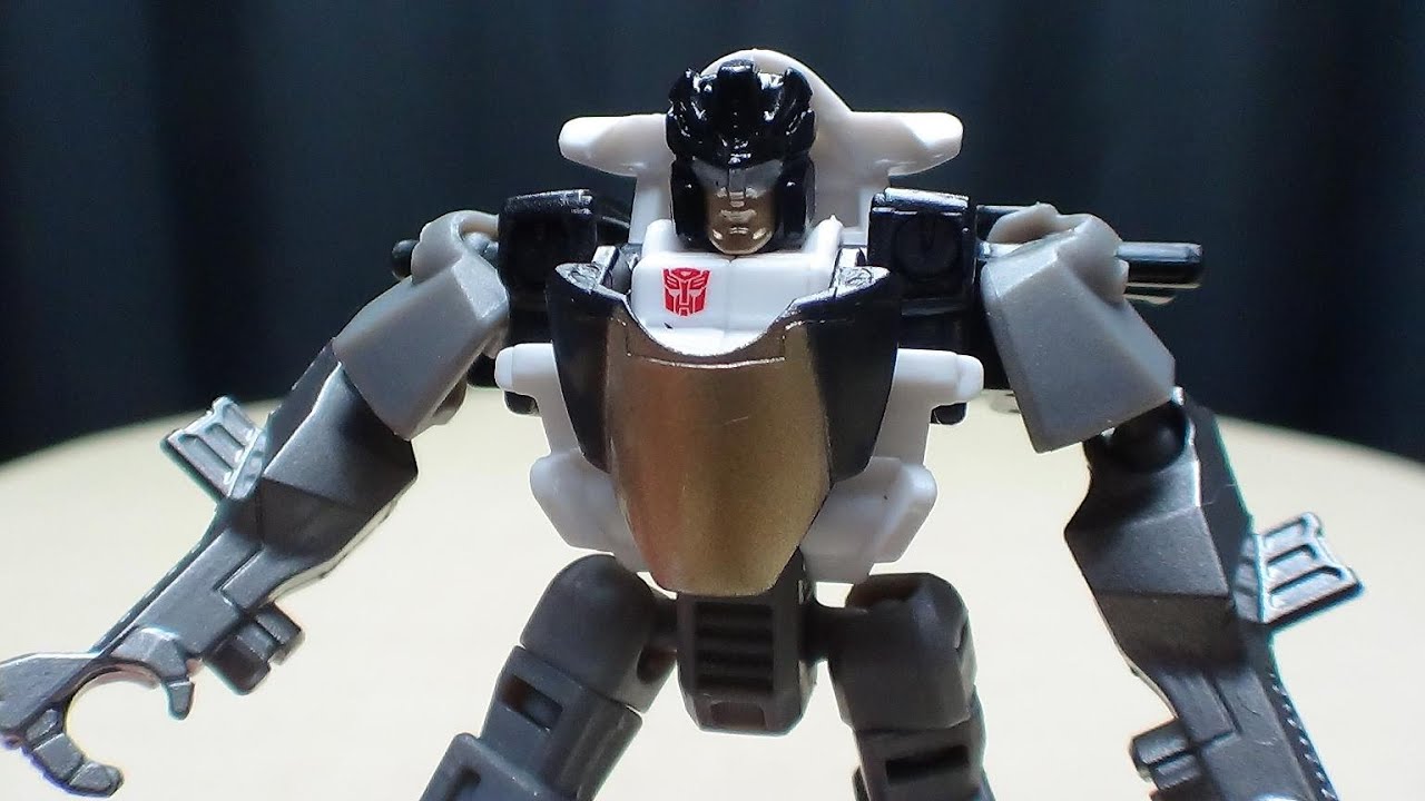 Generations Combiner Wars Legends GROOVE: EmGo's Transformers Reviews N' Stuff