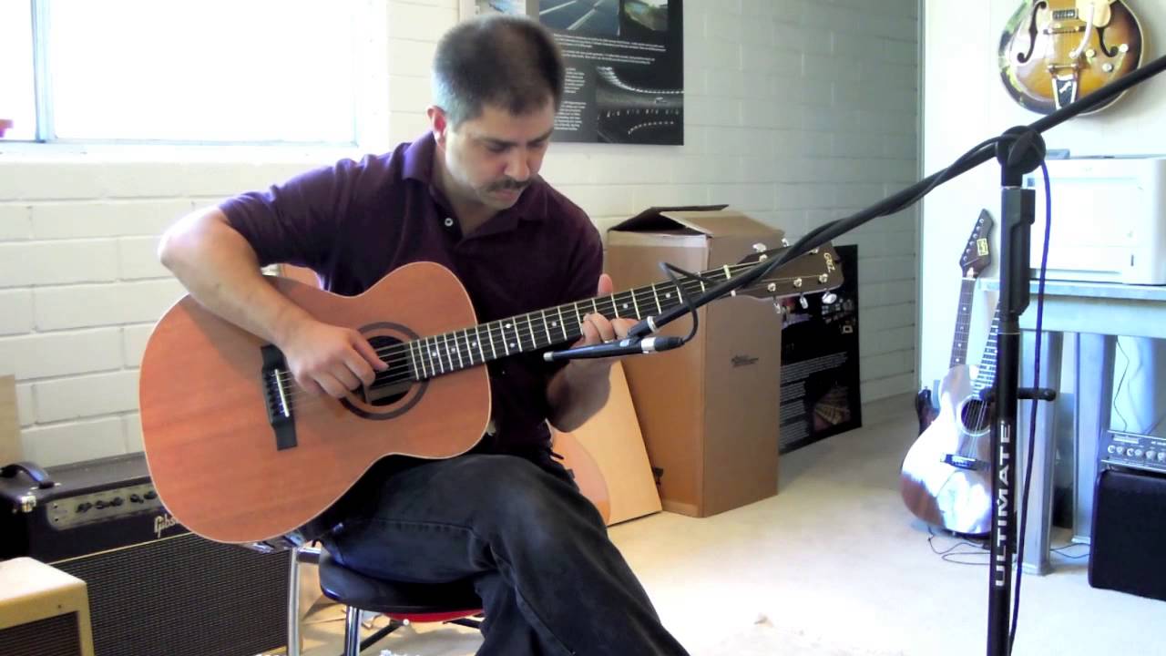 Grez Guitars OM-T1 acoustic delivered to its new owner.