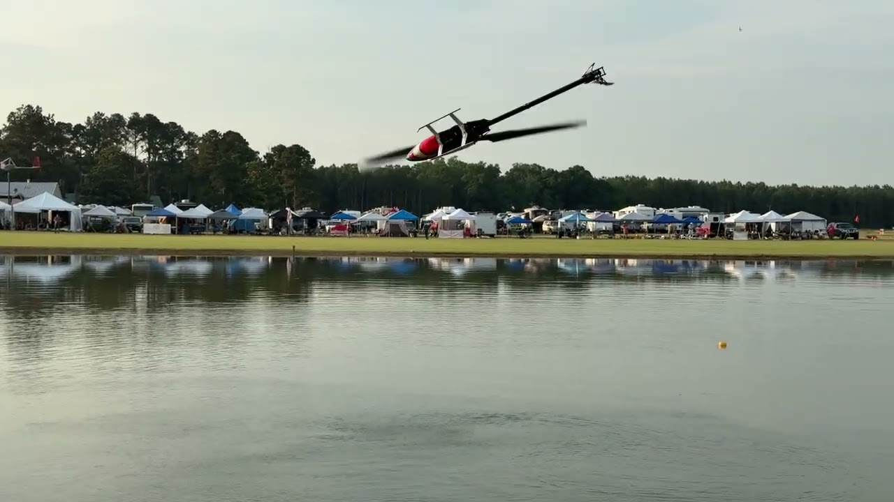 Blade Fusion 550 Over the Pond at SEFF 2025