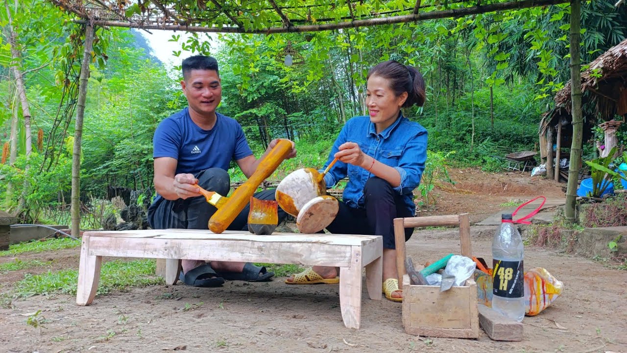 With skillful hands: CUONG made a beautiful wooden hand mill for LAN