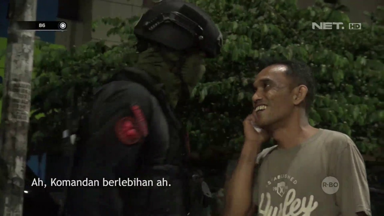 Karena Kebanyakan Minum, Pria Ini Ngegas Saat Ditanya Tim Jaguar - 86