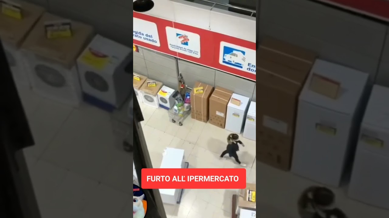 Furto di prosciutti  da un ipermercato 