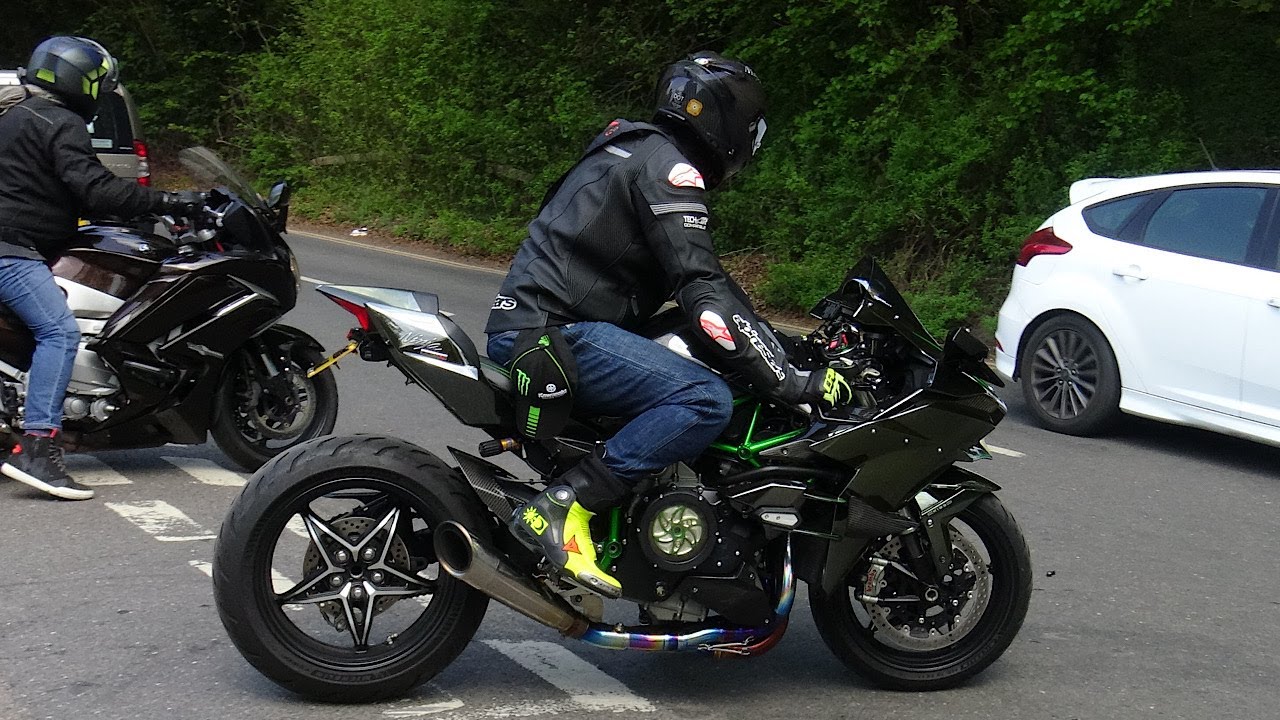 BEST OF SUPERBIKES SOUNDS & ACCELERATION 