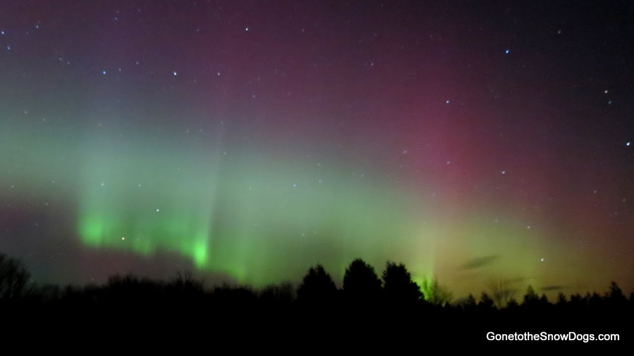 NORTHERN LIGHTS!  We caught them!