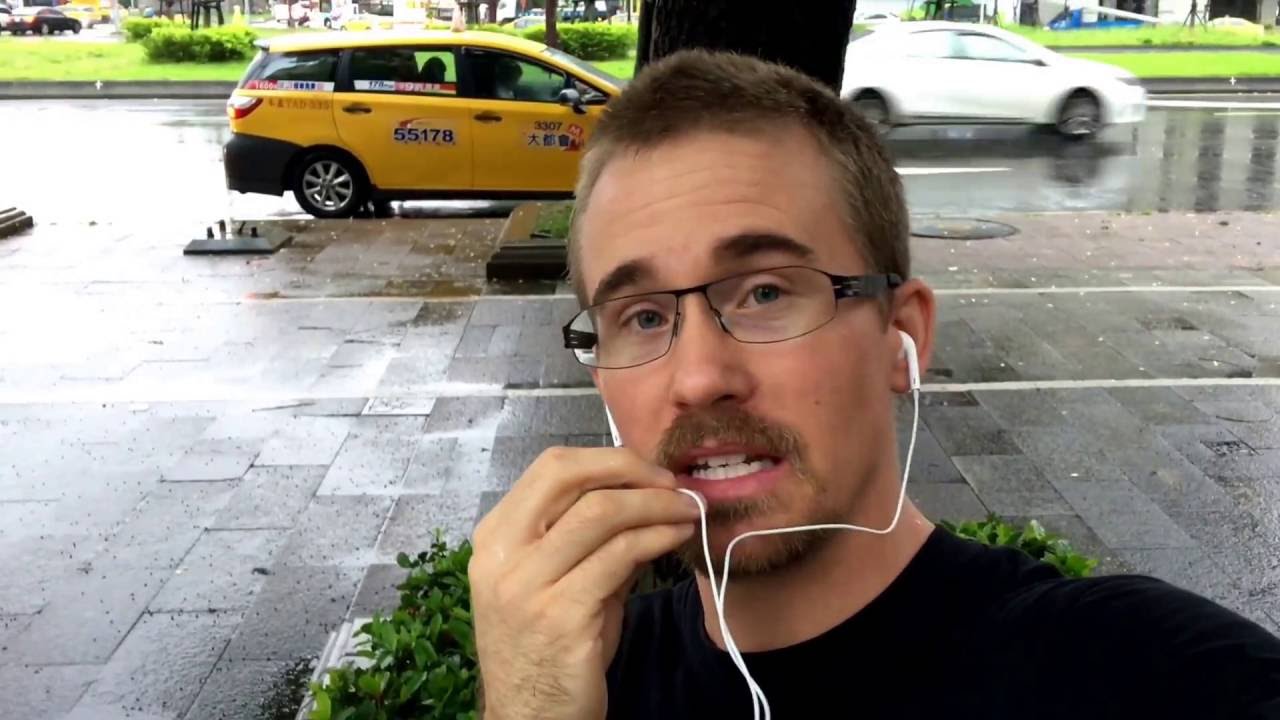 MinuteVlog day#11: taxes as a foreigner in Taiwan