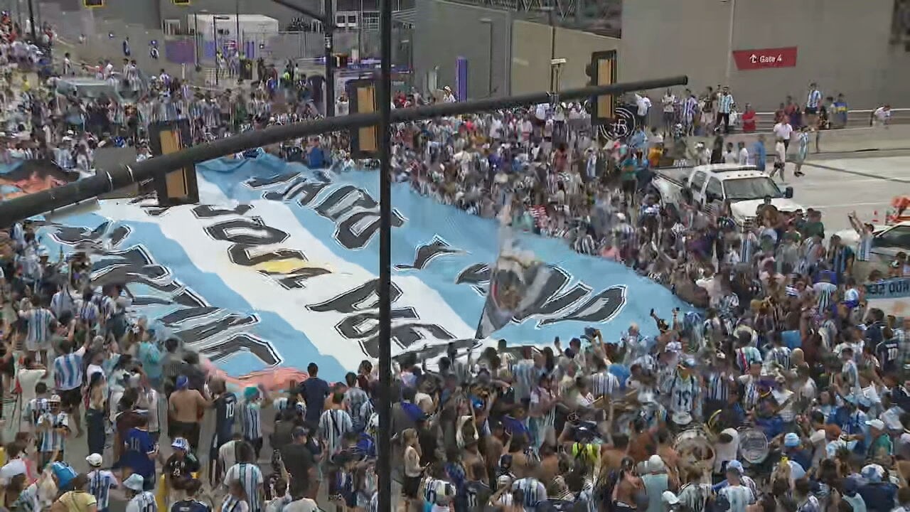 FIFA World Cup 2026 | Argentina fans arrive at Atlanta Stadium ahead of match against England