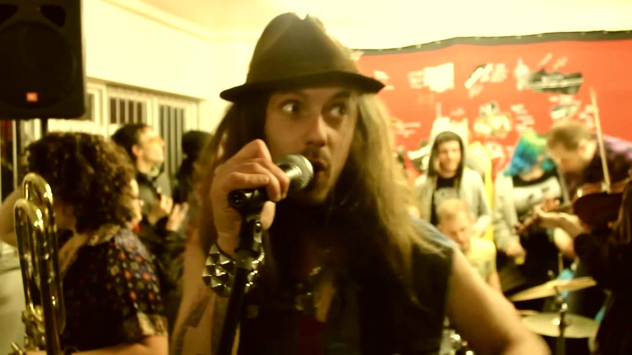 JOHNNY KOWALSKI & THE SEXY WEIRDOS - THE TEQUILA SONG [OFFICIAL VIDEO]