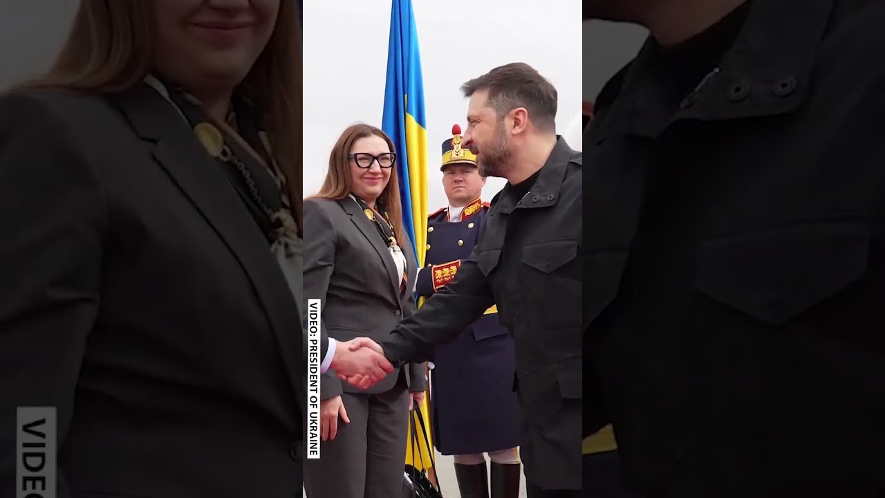 ⚡LOOK How Zelenskyy Was Welcomed in Romania! President on the RED CARPET