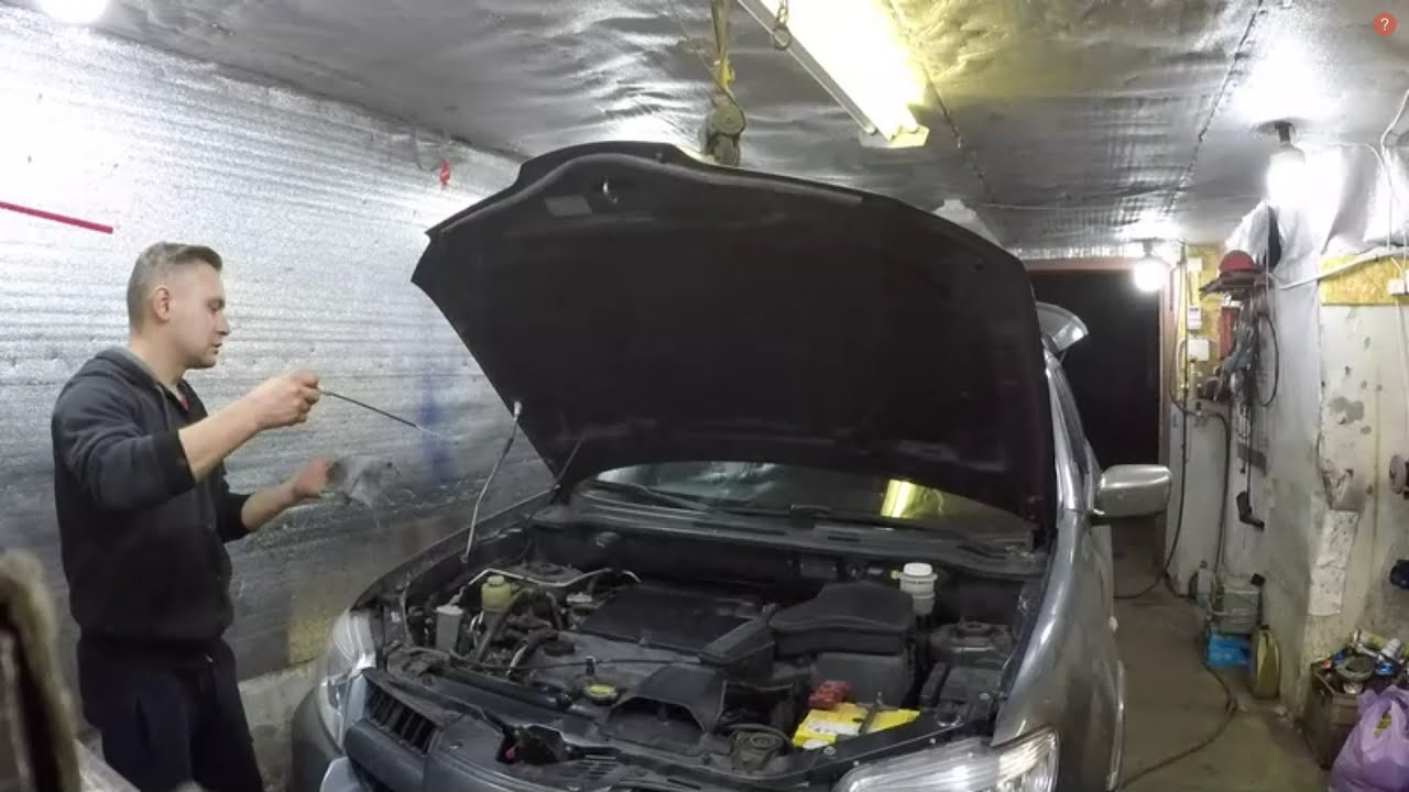 Замена масла,фильтр воздушный,масляный и фильтр салона.Mitsubishi Outlander 4*4 2008.