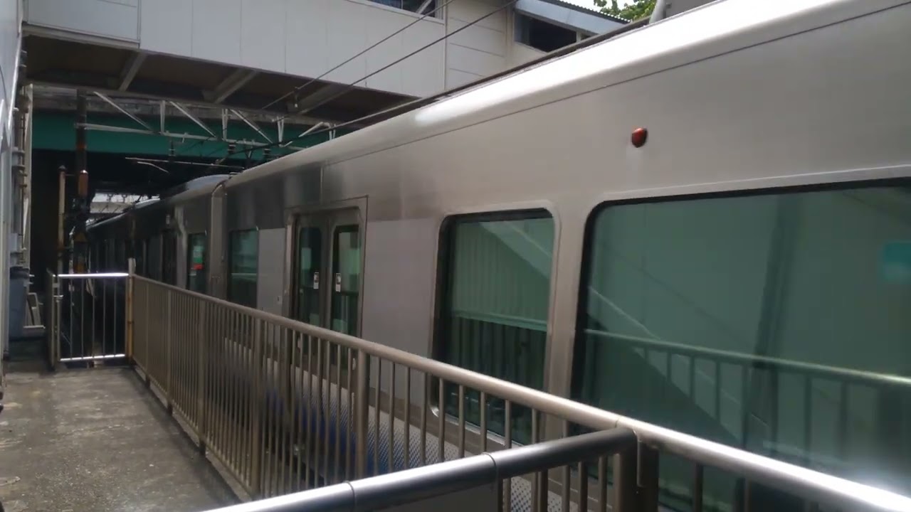 関空・紀州路快速225系5000番台＋225系5100番台HF417＋HF438