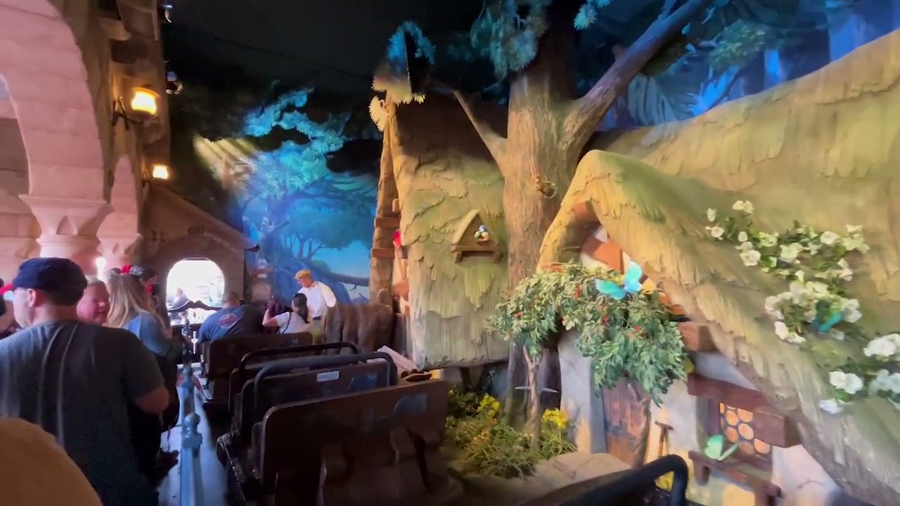 Snow White's Enchanted Wish at Disneyland POV Ride-Thru [May 2022] (60 fps)