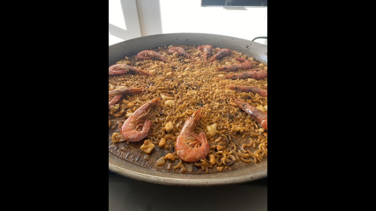 How to make Fideu&aacute; Valenciana