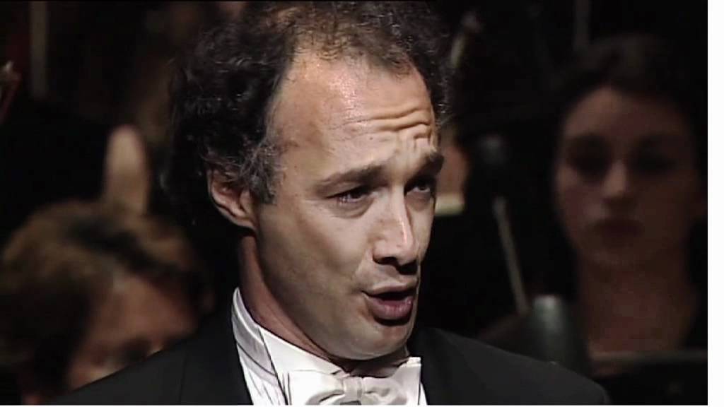 Jose Carbo sings Granada.mov
