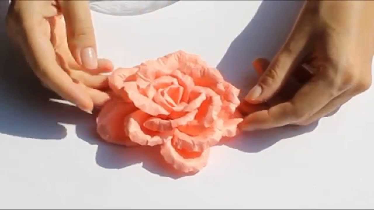 Делаем розу из бумаги