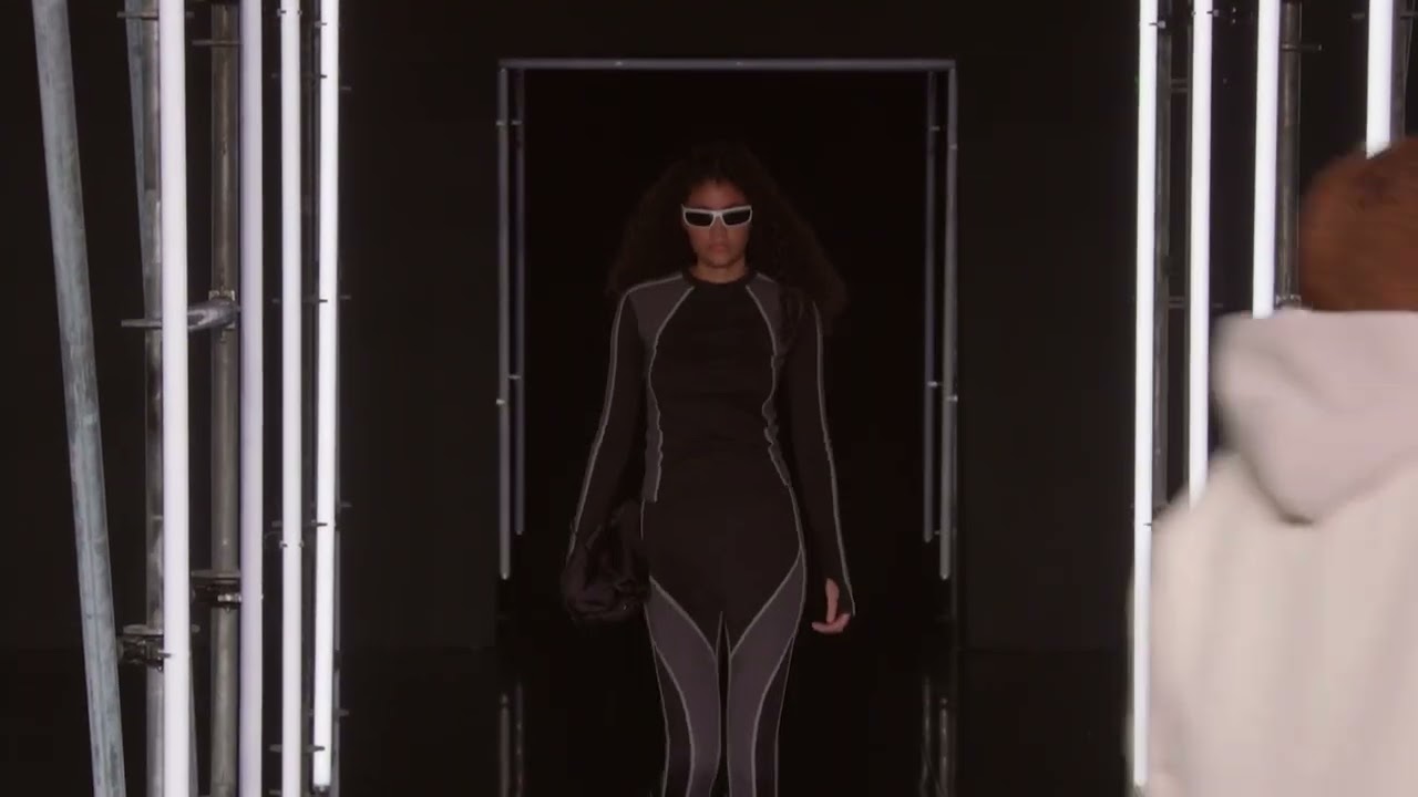 LEGER BY LENA GERCKE - ABOUT YOU FASHION WEEK 2022