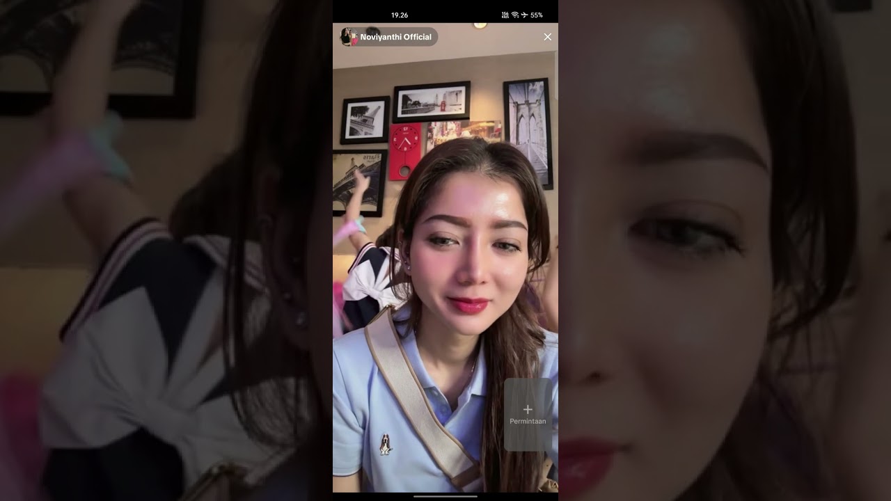 Zaila ikut2 mama opi nyanyi jangan tunggu mala2 lucu banget haha