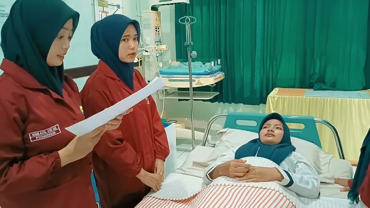 Praktik KMB Kelompok 11 [2A] Asuhan Keperawatan Hipertermia