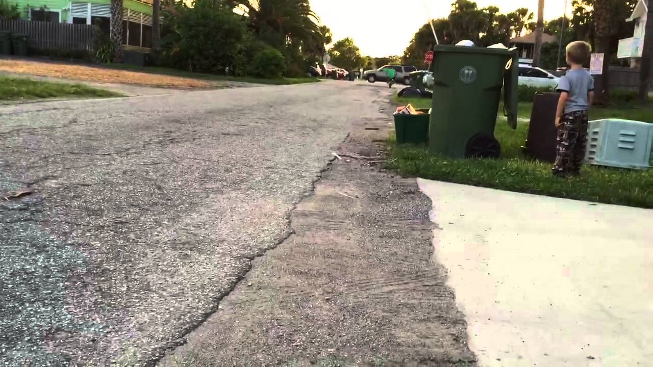 Riding the new Stomp 125 cc pit bike