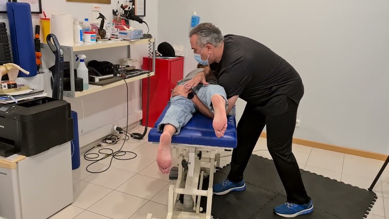 Dr. Delfim  - Ciática curada com 1 tratamento / Sciatic pain cured in 1 session of Chiro / Osteo 1/2