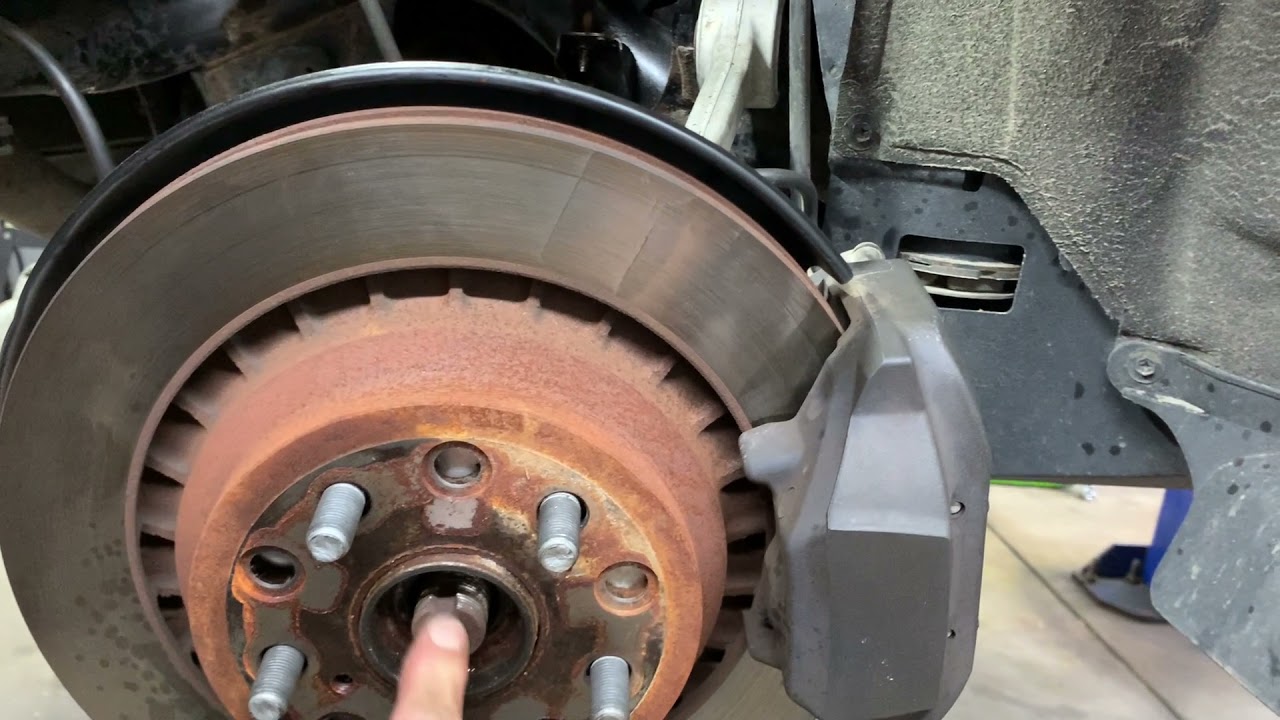 2011 Lexus LS460 rear strut replace