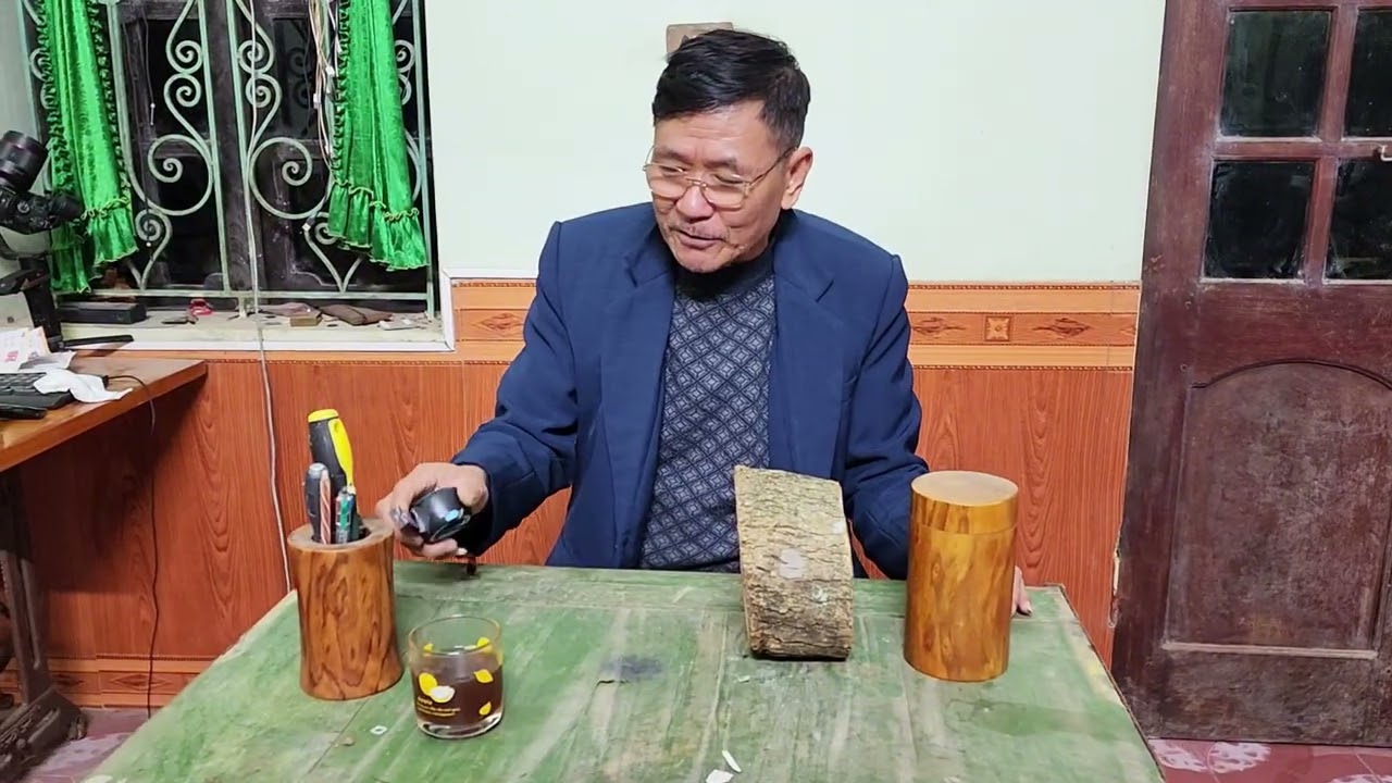 Anh Chung Nguyễn Nói Chuyện Về GIÁ GỖ SƯA ĐỎ ĐỘT NGỘT LÊN NHƯ THẾ NÀO 