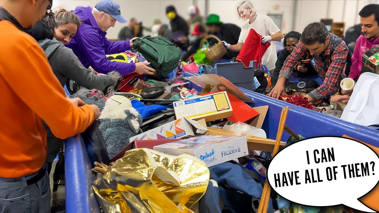 MY MIND WAS BLOWN WHEN SHE GAVE ME THE ENTIRE COLLECTION! | Thrifting for Resale