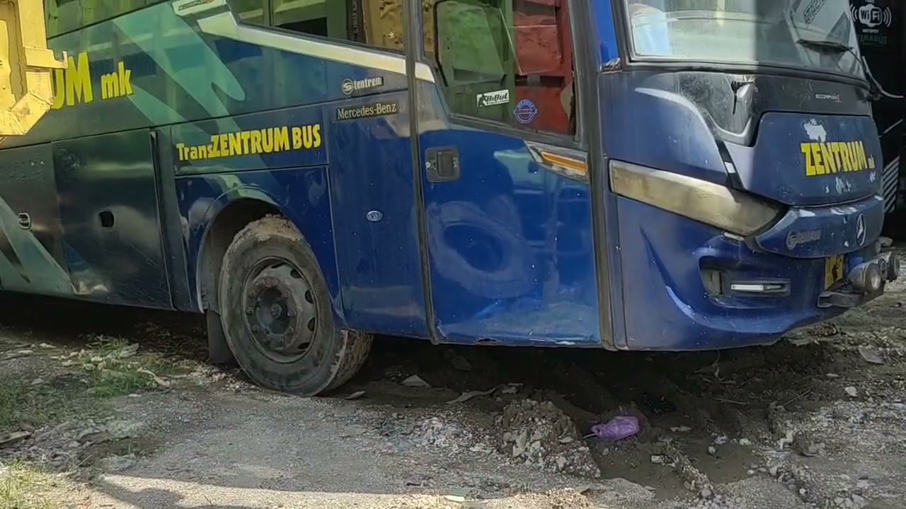 3 Bus Zentrum Berada Di Rombak Body Dwi Sri Asri