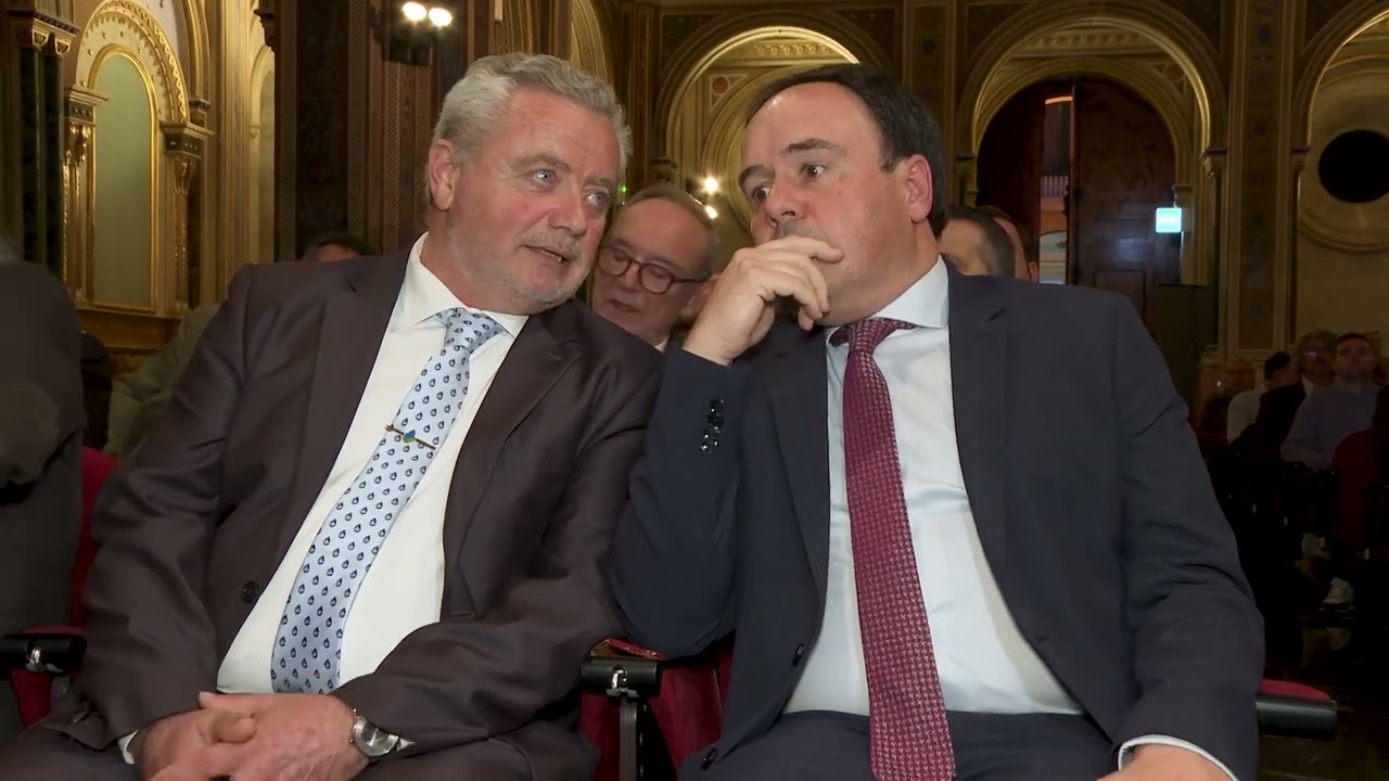 Pérez Llorca invita a los regantes a sumarse a la Mesa del Agua