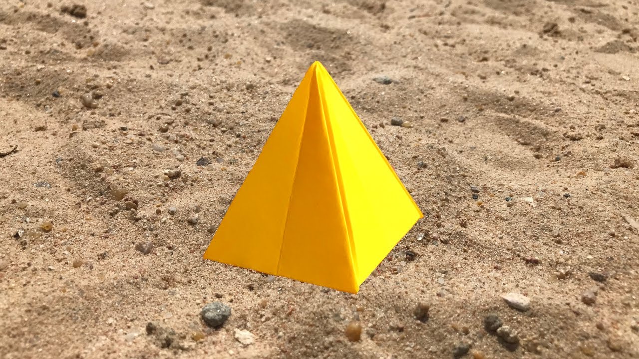 ORIGAMI PYRAMID - EGYPT HURGHADA (traditional)