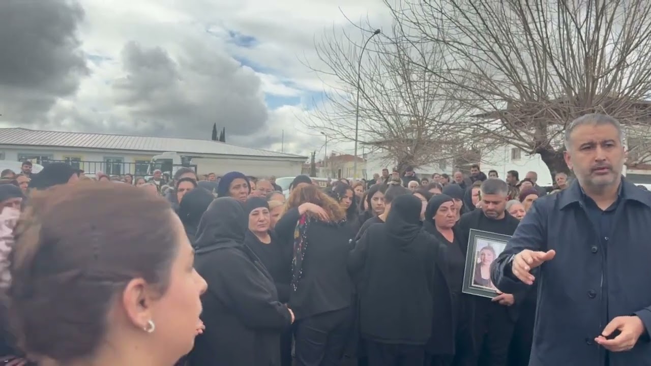 Milletvekilimiz Adalet Kaya, katledilen Alev Koç için cemevinde kurulan taziye ziyaretine katıldı.