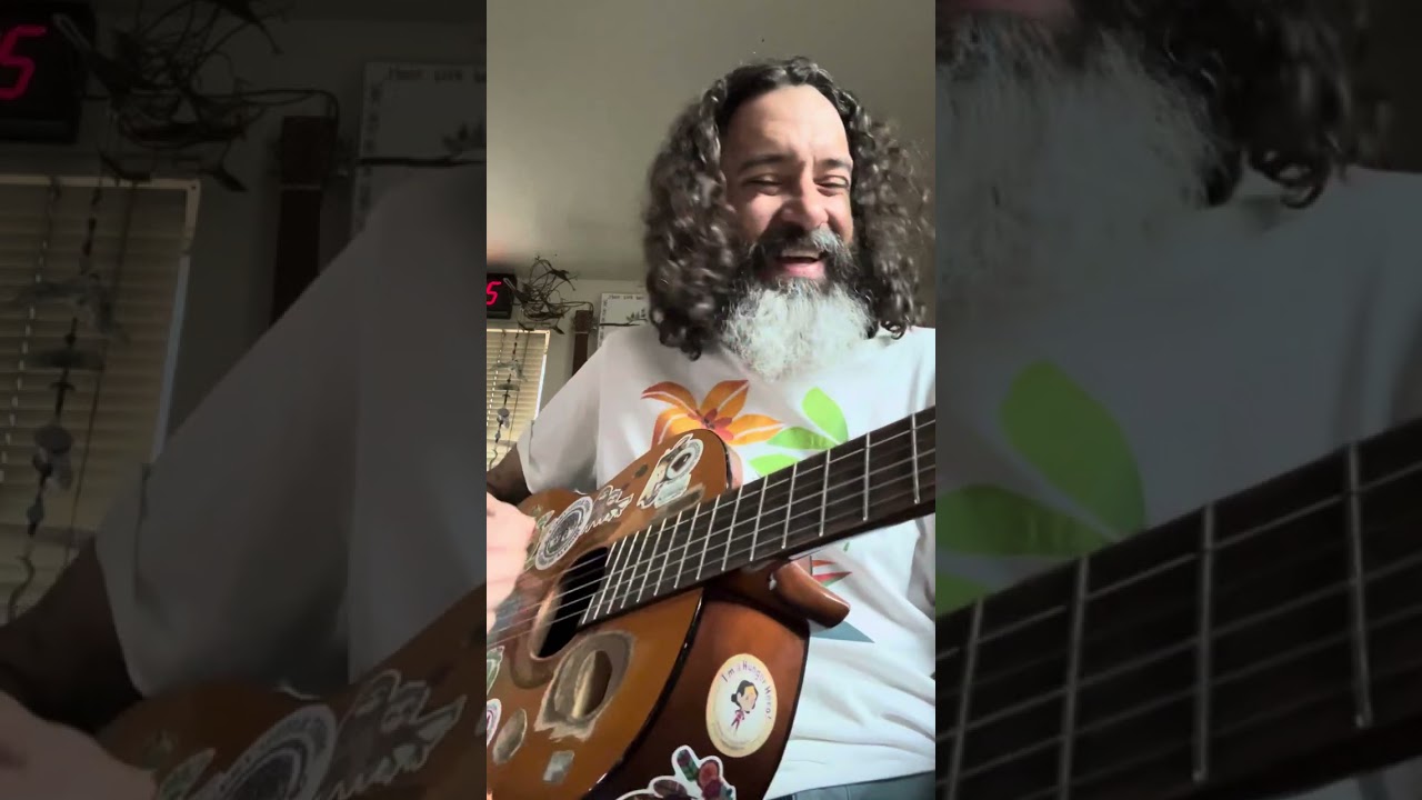 Wheels on the Bus w Mr. Nature!