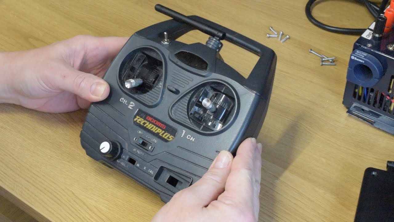 27Mhz transmitter conversion to 2.4Ghz using Arduino and NRF24L