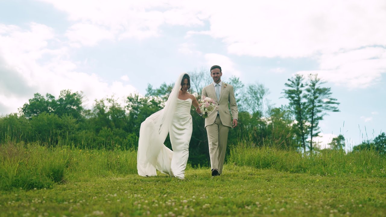 The Wedding of Lia and Conner at Stonehill's
