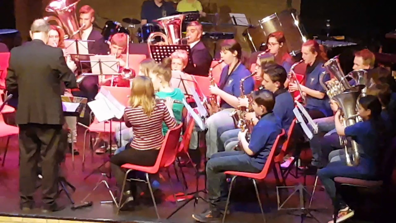 Party Mix - Ivo Kouwenhoven, door jeugdorkest Wilhelmina Almelo en jeugdorkest Concordia Eefde