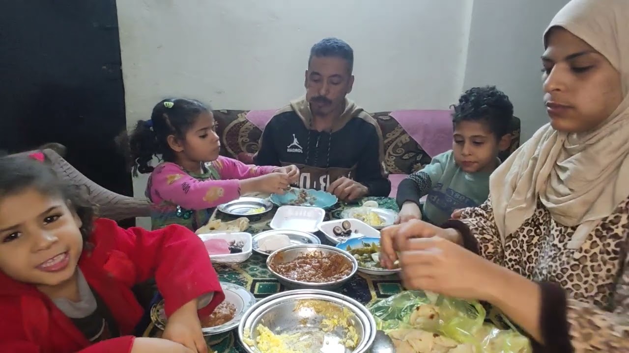 احلى عشوه من عند ام ادم واحلى لمه😋😋