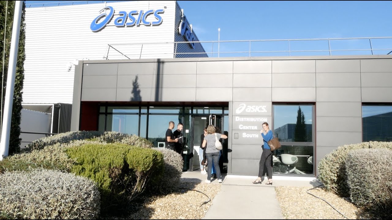 Asics s'implante à Garons près de Nîmes et va recruter 50 personnes