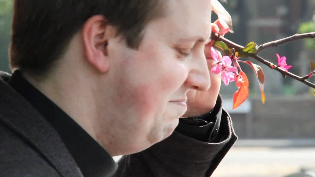 3 Minute Squander: Paul the Priest - Funny short film