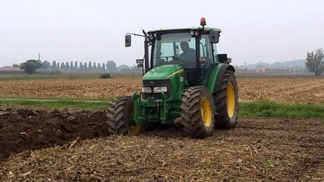John Deere 5720 aratura