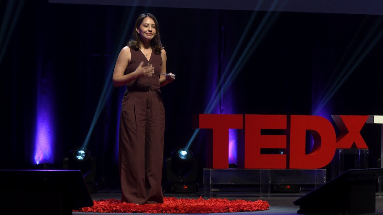 Desigualdad de género: ¿tu región define tu futuro? | Maria Pía Benavides Gonzáles | TEDxTukuyWomen