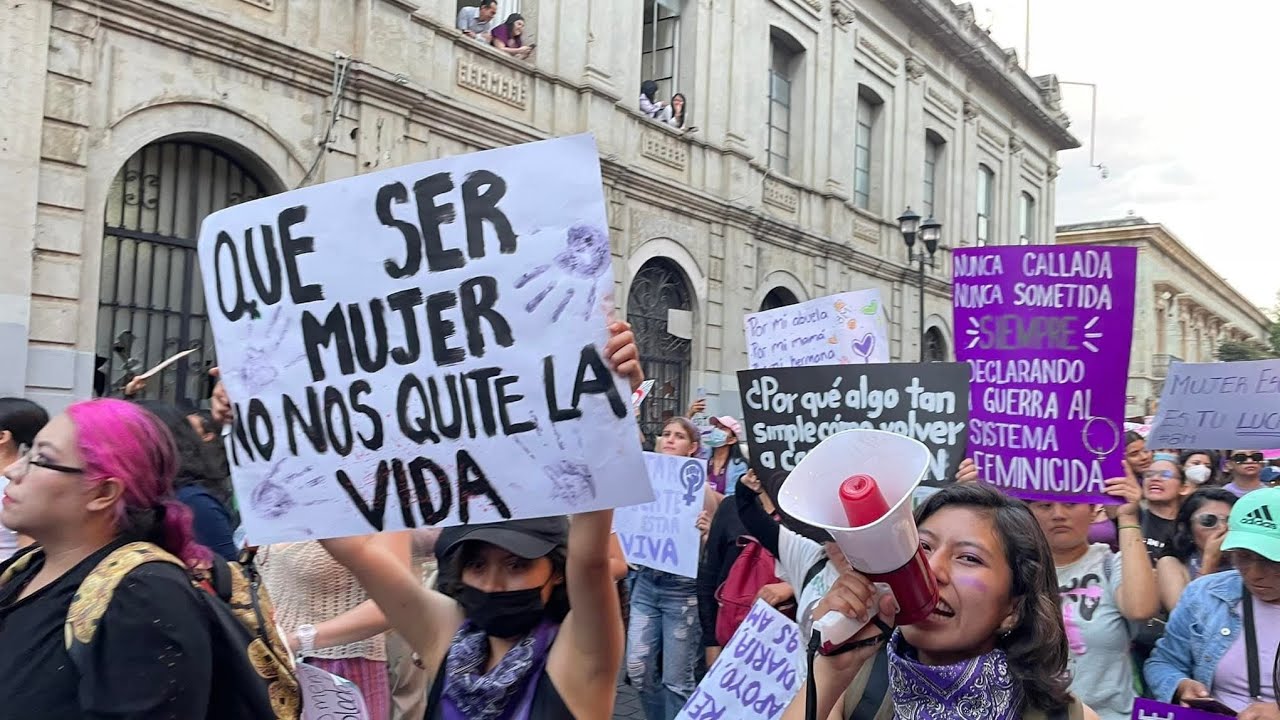 Episodio 1. Piloto. Día internacional de la mujer. 💜