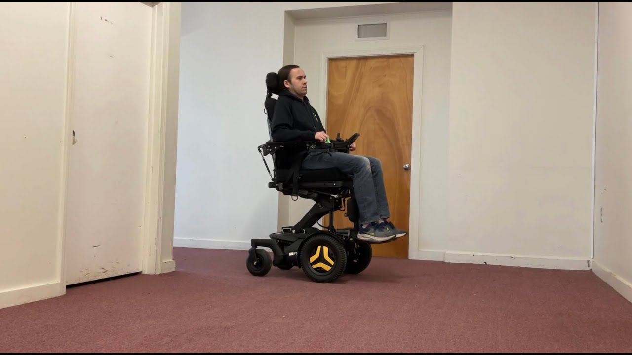 ⚡Charge Ahead with this Like-New Permobil F3 Power Chair!⚡