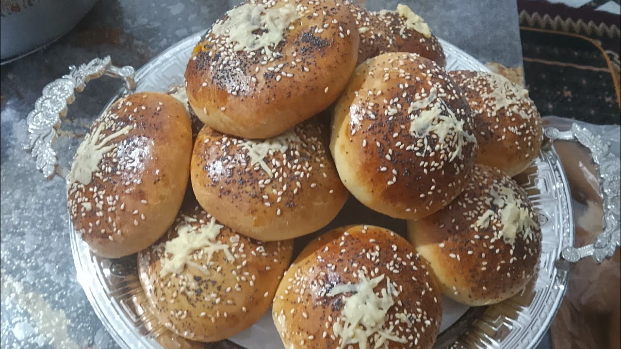 القراشل المعمر الهش واللذيذ… وصفة بسيطة بمكونات موجودة في كل بيت😋