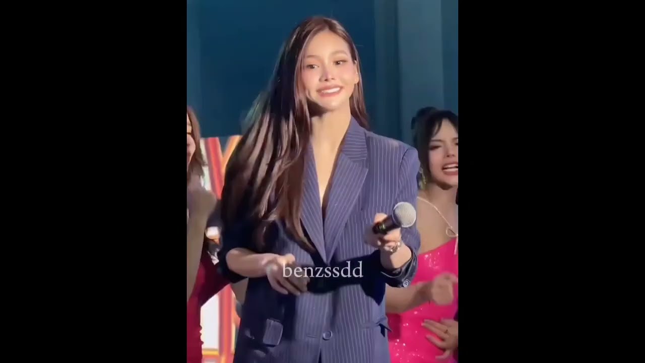 [18.3.25] Englot - Host City Party : The Director of The Year