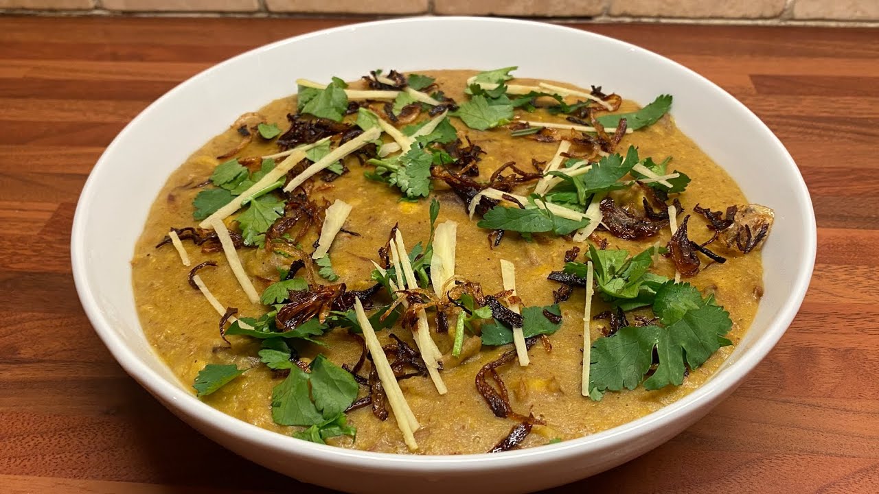 Haleem (with beef meat)-গরুর মাংস দিয়ে হালিম। 
