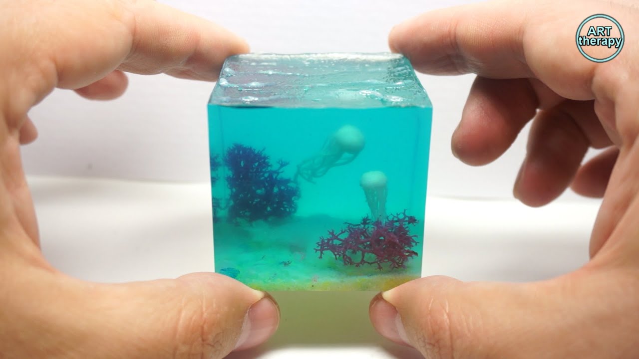 🌊Jellyfish in epoxy resin. 🌀 The ocean floor in epoxy. 🎨 Resin art. DIY