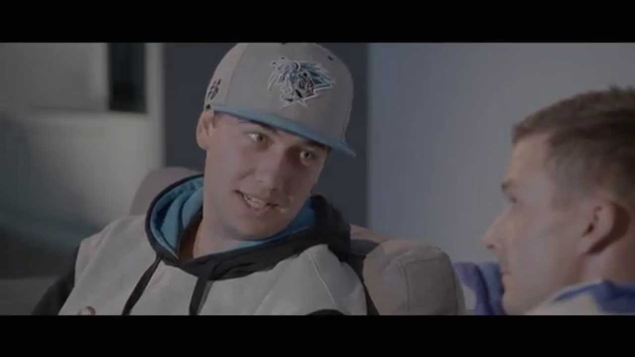 PEPSI PERFECT GOES BACK TO THE FUTURE