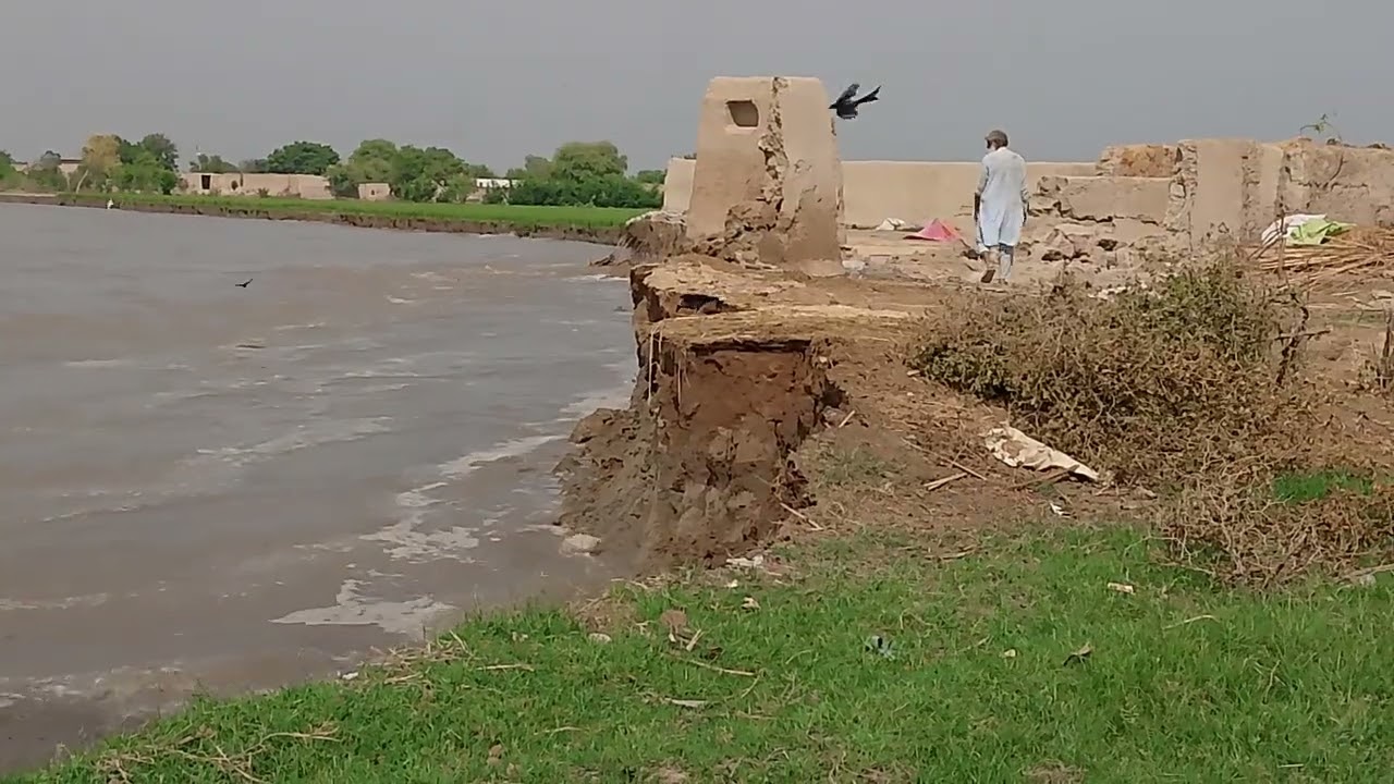 Bat mongher ma basti shakh ma Daria Sindh ka katio bhot zadia huqmat na abhe tk Kuch nhe nhe kia 